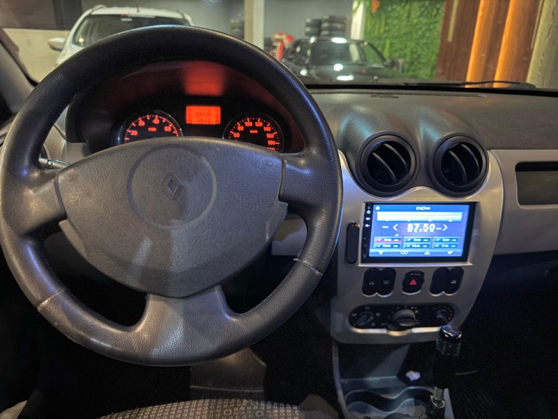 SANDERO 1.0 EXPRESSION 16V FLEX 4P MANUAL - 2009 - NOVO HAMBURGO
