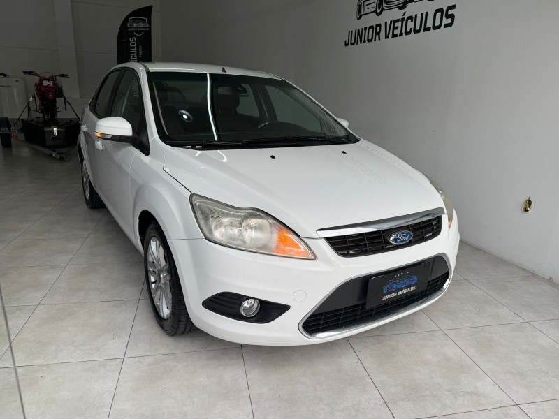 focus 2.0 16v flex 4p automatico 2013 bento goncalves