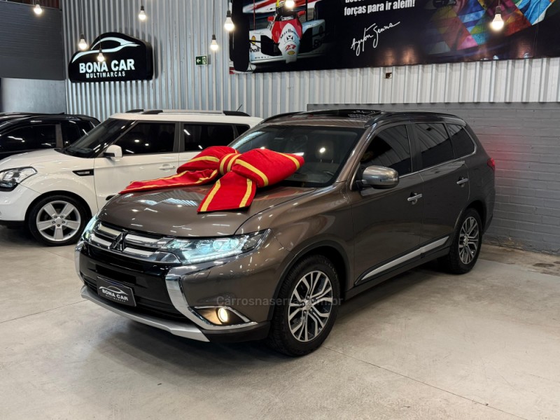outlander 2.2 4x4 16v diesel 4p automatico 2016 caxias do sul