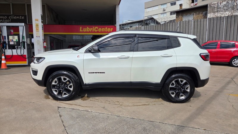 COMPASS 2.0 TRAILHAWK TD350 TURBO DIESEL 4X4 4P AUTOMÁTICO - 2018 - CAXIAS DO SUL