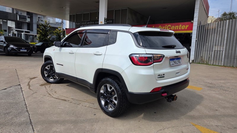 COMPASS 2.0 TRAILHAWK TD350 TURBO DIESEL 4X4 4P AUTOMÁTICO - 2018 - CAXIAS DO SUL