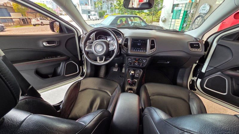 COMPASS 2.0 TRAILHAWK TD350 TURBO DIESEL 4X4 4P AUTOMÁTICO - 2018 - CAXIAS DO SUL