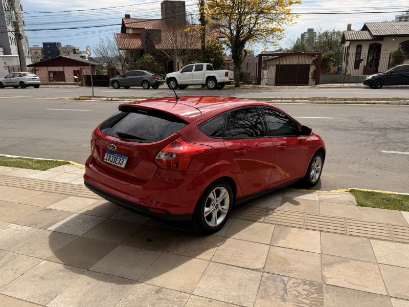 FOCUS 1.6 S 16V FLEX 4P MANUAL - 2014 - FARROUPILHA