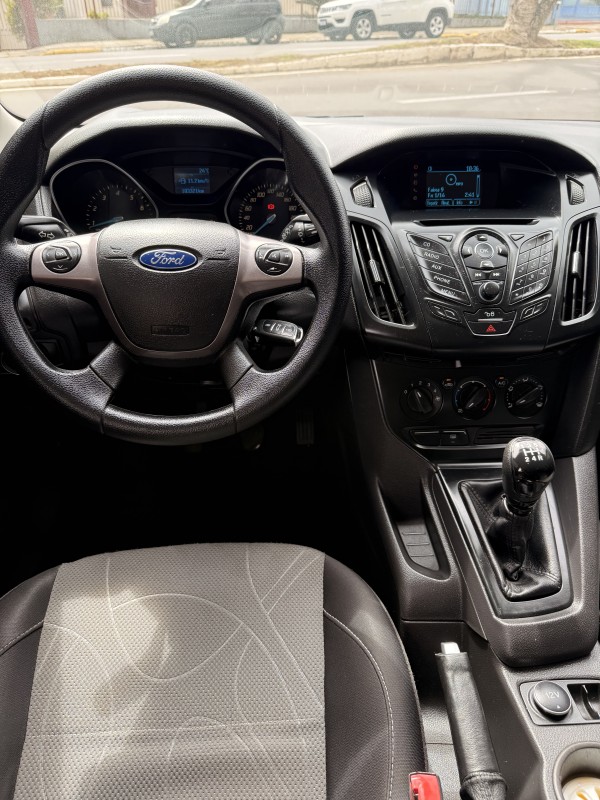 FOCUS 1.6 S 16V FLEX 4P MANUAL - 2014 - FARROUPILHA