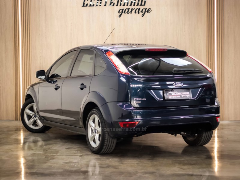 FOCUS 1.6 GLX 16V FLEX 4P MANUAL - 2011 - CAXIAS DO SUL
