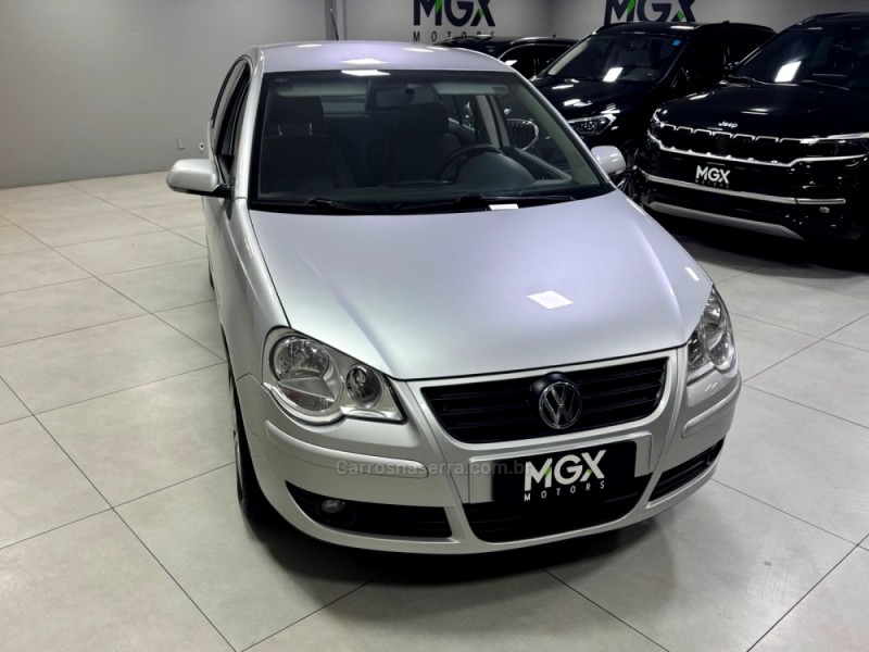 POLO 1.6 MI 8V TOTAL FLEX 4P MANUAL - 2011 - PORTO ALEGRE