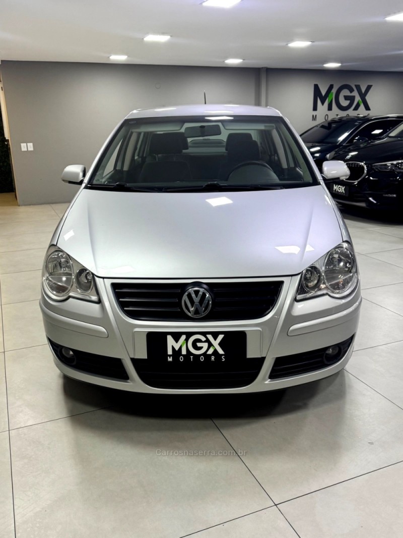 POLO 1.6 MI 8V TOTAL FLEX 4P MANUAL - 2011 - PORTO ALEGRE