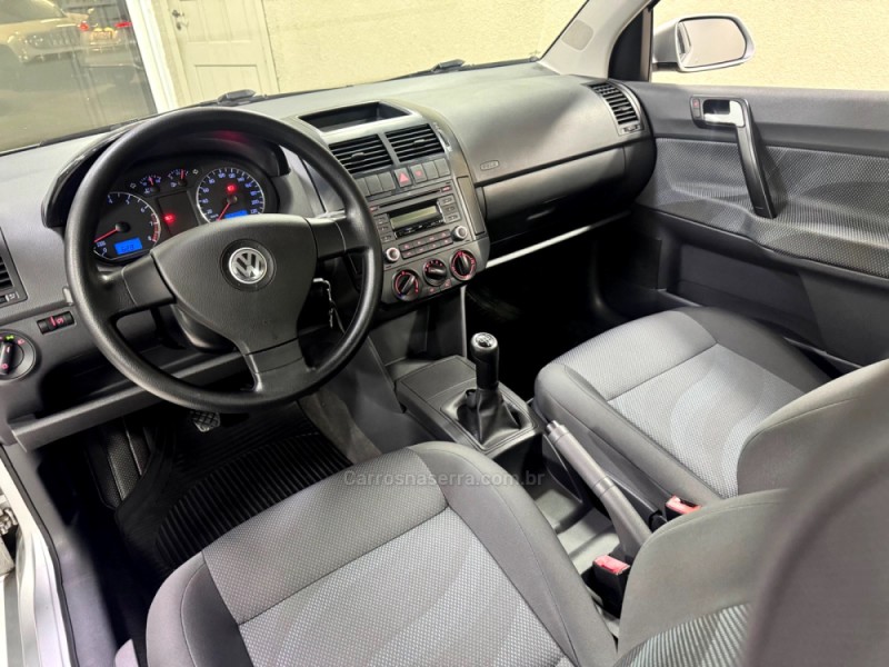 POLO 1.6 MI 8V TOTAL FLEX 4P MANUAL - 2011 - PORTO ALEGRE