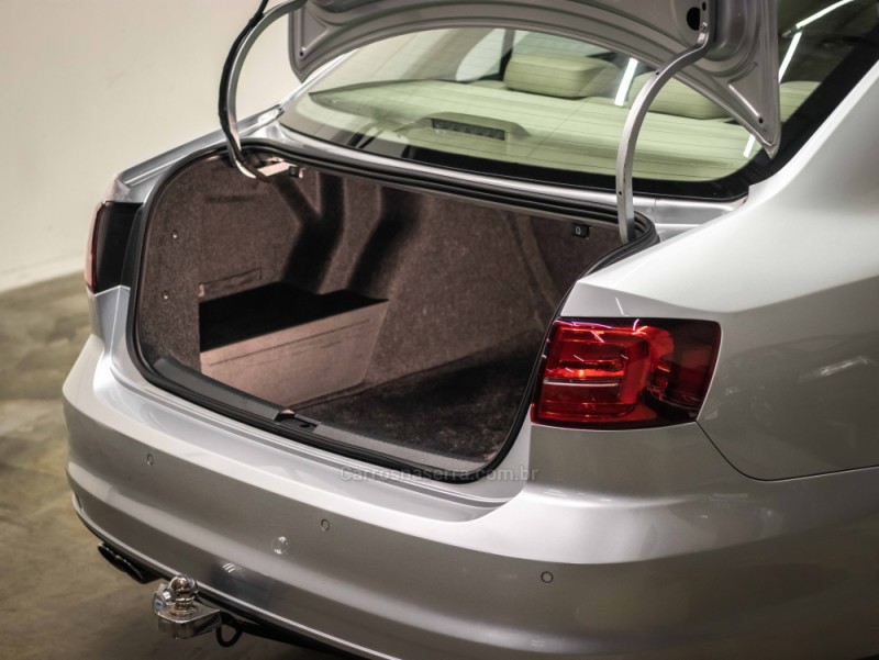 JETTA 2.0 TSI HIGHLINE 211CV GASOLINA 4P TIPTRONIC - 2016 - CAXIAS DO SUL