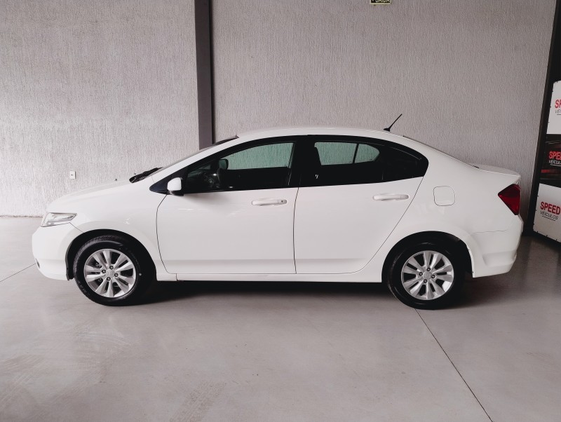 CITY 1.5 LX 16V FLEX 4P MANUAL - 2013 - SãO SEBASTIãO DO CAí