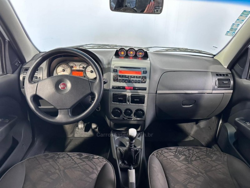 PALIO 1.8 MPI ADVENTURE WEEKEND 8V FLEX 4P MANUAL - 2009 - VACARIA