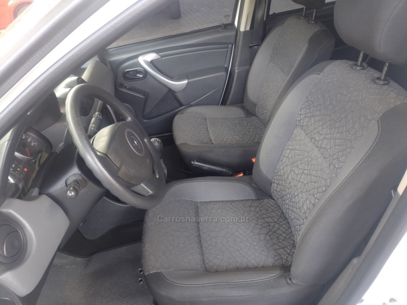 DUSTER 1.6 EXPRESSION 4X2 16V FLEX 4P MANUAL - 2014 - CAXIAS DO SUL