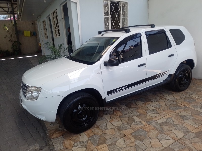 DUSTER 1.6 EXPRESSION 4X2 16V FLEX 4P MANUAL - 2014 - CAXIAS DO SUL