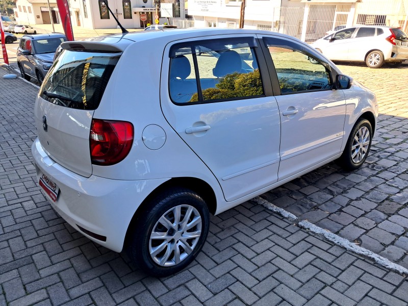 FOX 1.0 MI 8V FLEX 4P MANUAL - 2014 - CAXIAS DO SUL