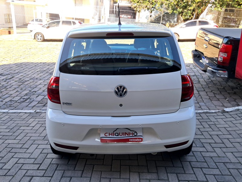 FOX 1.0 MI 8V FLEX 4P MANUAL - 2014 - CAXIAS DO SUL