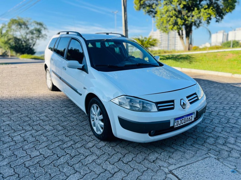 MÉGANE 1.6 DYNAMIQUE GRAND TOUR 16V FLEX 4P MANUAL - 2011 - BENTO GONçALVES