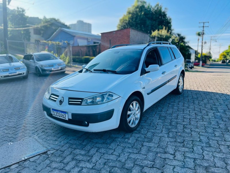MÉGANE 1.6 DYNAMIQUE GRAND TOUR 16V FLEX 4P MANUAL - 2011 - BENTO GONçALVES