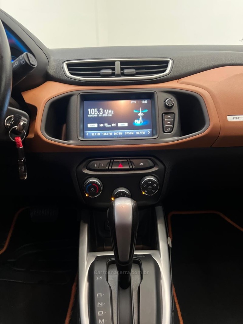 ONIX 1.4 MPFI ACTIV 8V FLEX 4P AUTOMÁTICO - 2017 - NOVO HAMBURGO