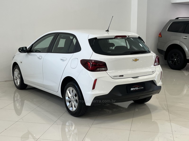 ONIX 1.0 LT 12V FLEX 4P MANUAL - 2021 - BENTO GONçALVES