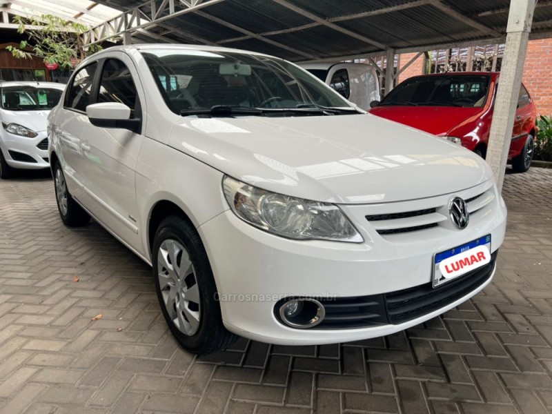 VOYAGE 1.0 MI 8V FLEX 4P MANUAL - 2012 - GARIBALDI