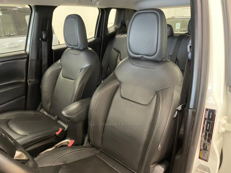 RENEGADE 2.0 16V TURBO DIESEL LONGITUDE 4P 4X4 AUTOMÁTICO - 2017 - VERANóPOLIS