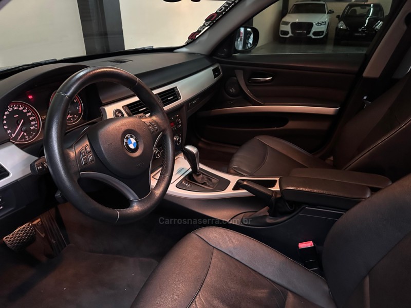 325I 2.5 SEDAN 24V GASOLINA 4P AUTOMÁTICO - 2011 - NOVO HAMBURGO