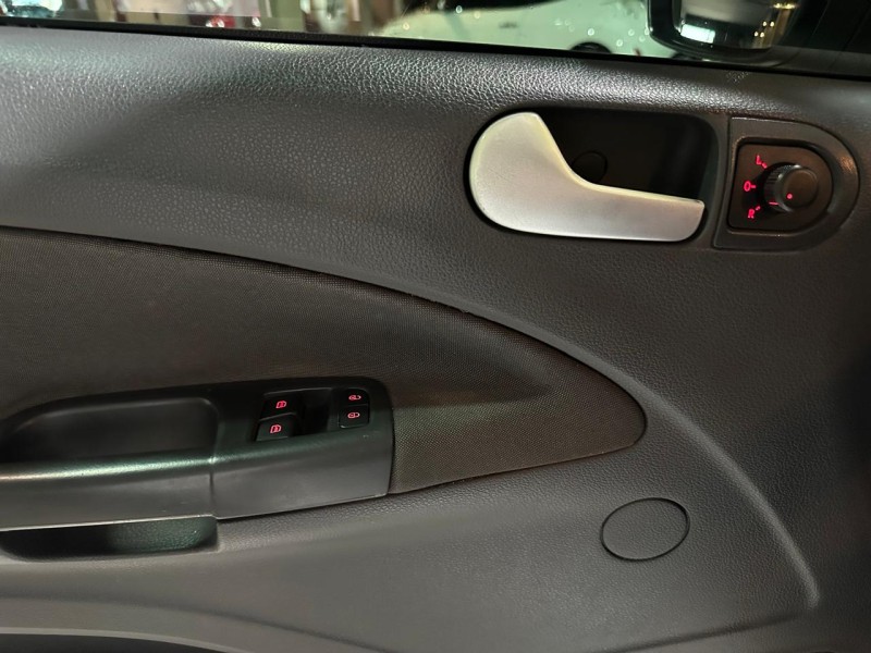 GOL 1.0 8V I-TRED FLEX 4P MANUAL - 2014 - CAXIAS DO SUL