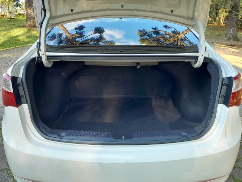 HB20S 1.0 COMFORT PLUS 12V FLEX 4P MANUAL - 2015 - CAXIAS DO SUL