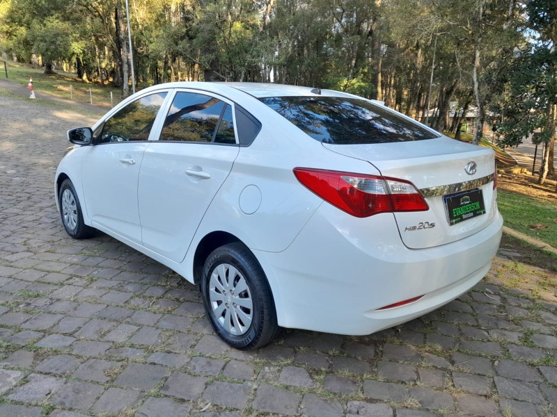 HB20S 1.0 COMFORT PLUS 12V FLEX 4P MANUAL - 2015 - CAXIAS DO SUL