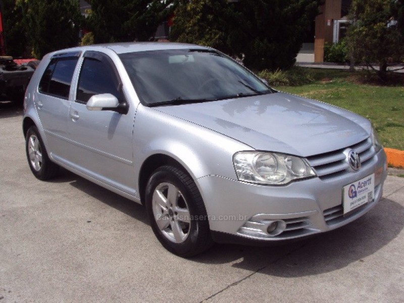 GOLF 1.6 MI 8V FLEX 4P MANUAL