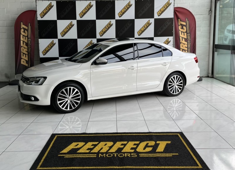 jetta 2.0 tsi highline 211cv gasolina 4p tiptronic 2012 portao