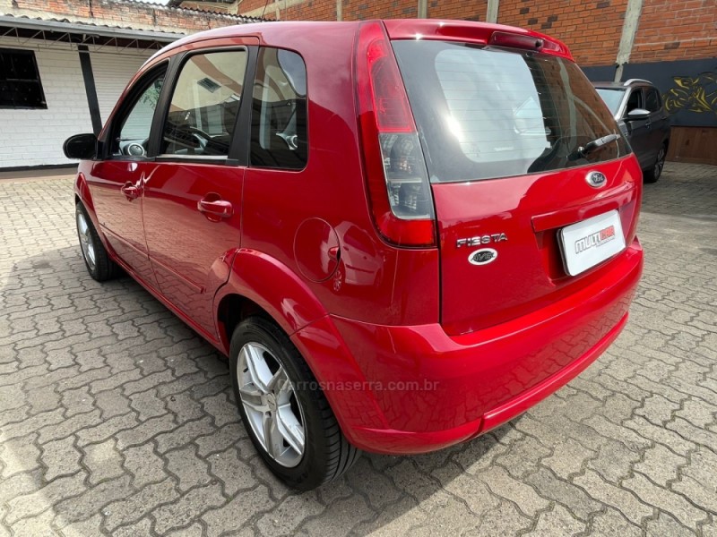 FIESTA 1.0 SE 8V FLEX 4P MANUAL - 2014 - CAMPO BOM
