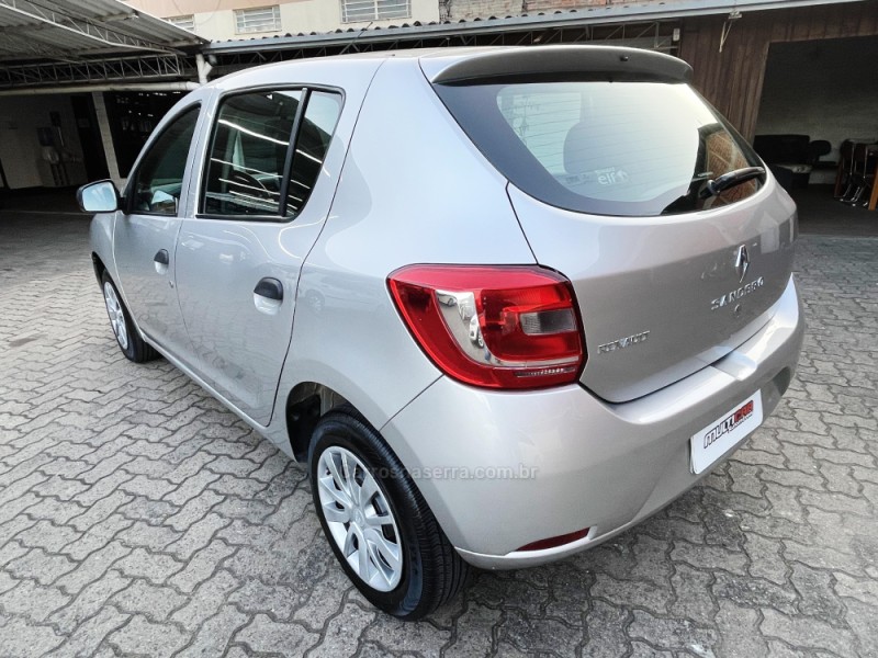 SANDERO 1.0 AUTHENTIQUE 12V FLEX 4P MANUAL - 2018 - CAMPO BOM