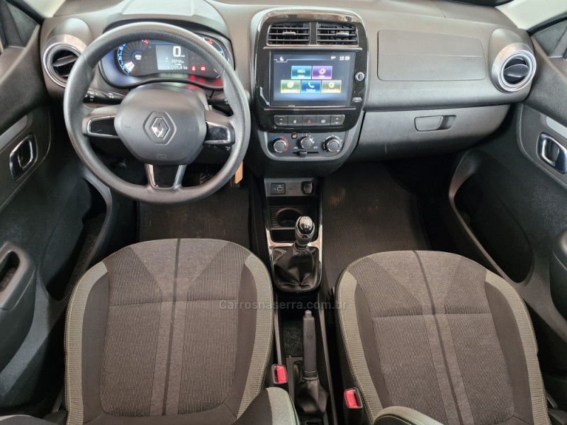 KWID 1.0 12V OUTSIDER FLEX 4P MANUAL - 2023 - LAJEADO