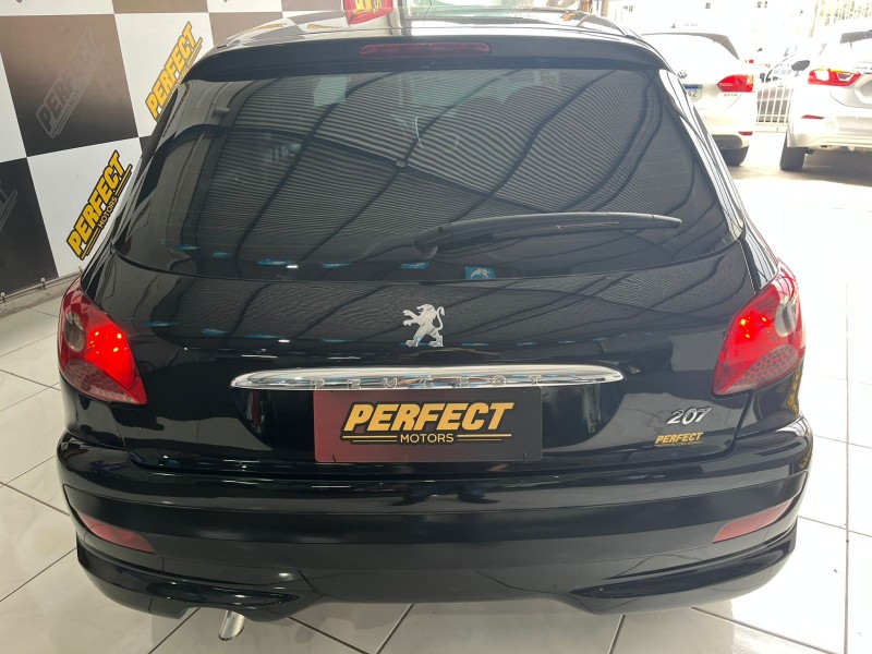 207 1.4 XR 8V FLEX 4P MANUAL - 2011 - PORTãO