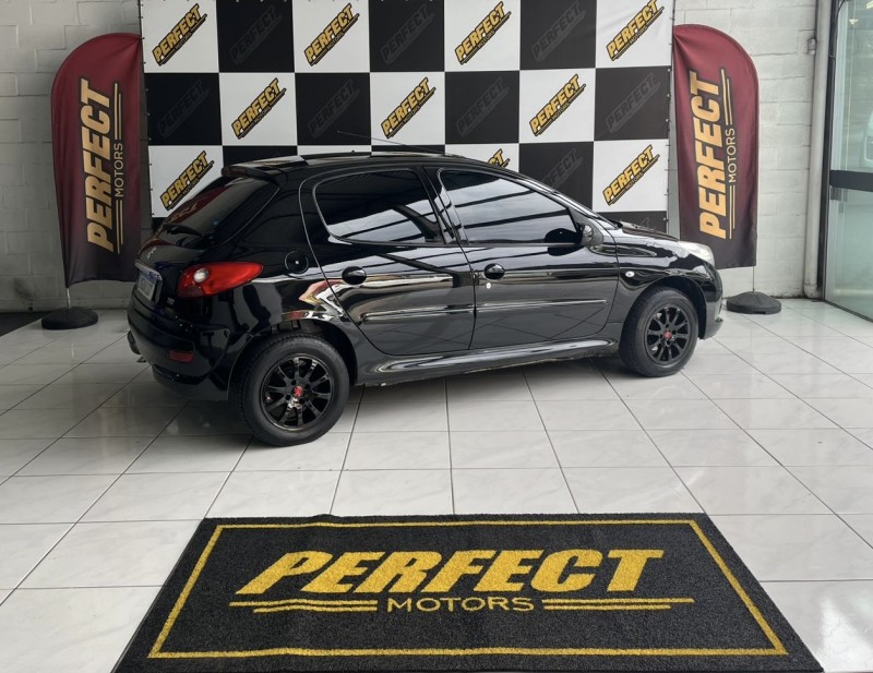 207 1.4 XR 8V FLEX 4P MANUAL - 2011 - PORTãO