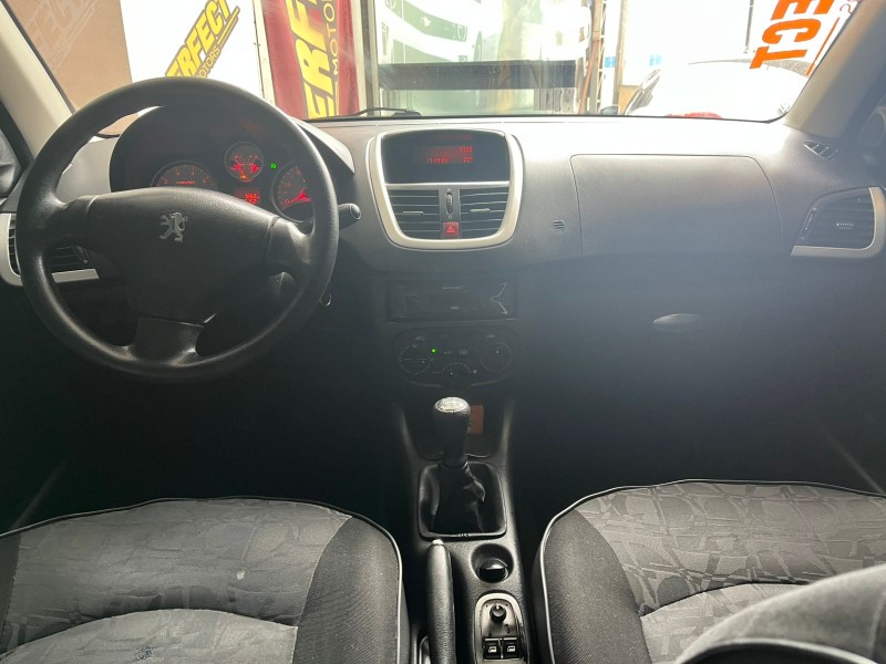 207 1.4 XR 8V FLEX 4P MANUAL - 2011 - PORTãO