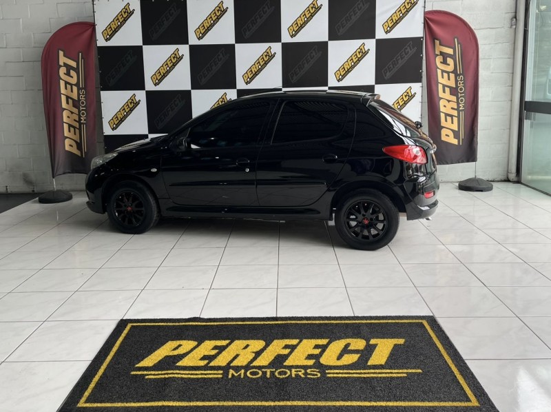 207 1.4 XR 8V FLEX 4P MANUAL - 2011 - PORTãO