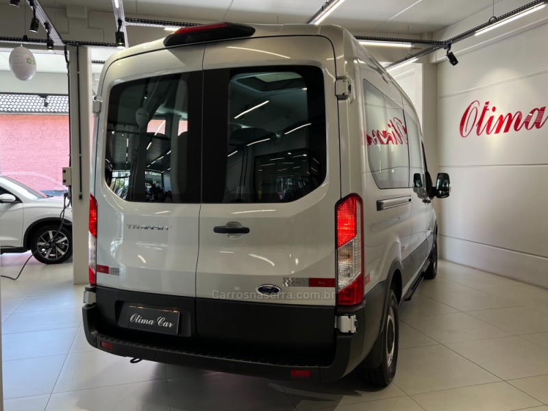 TRANSIT 2.2 PASSAGEIRO TURBO DIESEL 3P MANUAL - 2023 - FLORES DA CUNHA