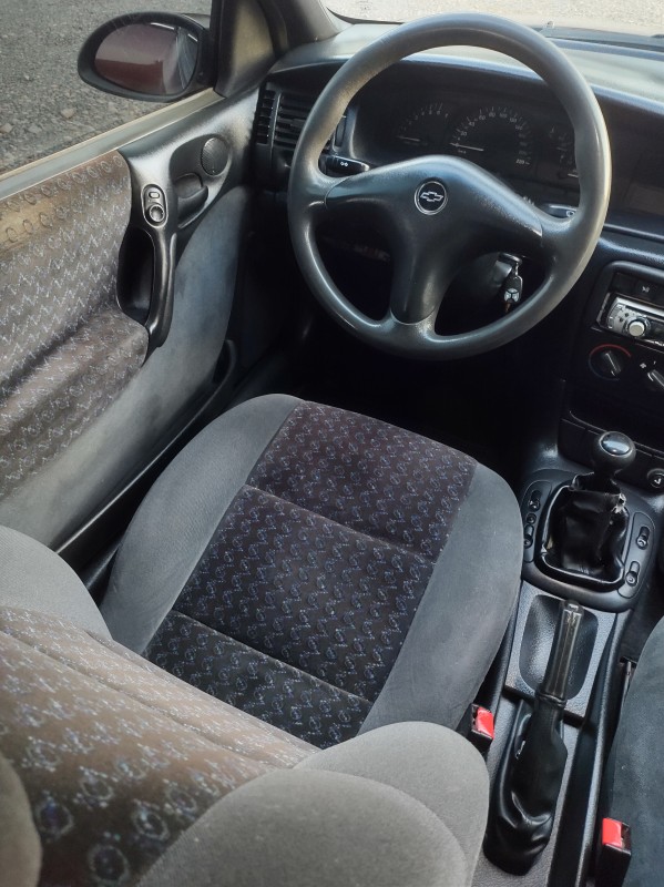 VECTRA 2.2 MPFI GLS 8V GASOLINA 4P MANUAL - 1999 - VALE REAL