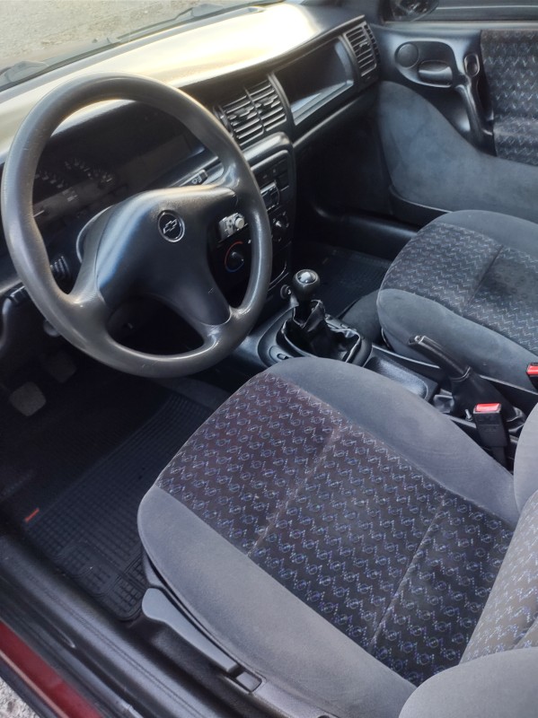 VECTRA 2.2 MPFI GLS 8V GASOLINA 4P MANUAL - 1999 - VALE REAL