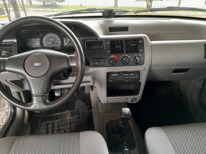 ESCORT 1.6 GL 8V GASOLINA 2P MANUAL - 1995 - VERANóPOLIS