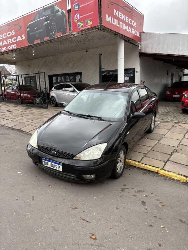 FOCUS 2.0 GHIA SEDAN 16V FLEX 4P AUTOMÁTICO - 2005 - FARROUPILHA