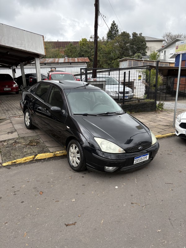 focus 2.0 ghia sedan 16v flex 4p automatico 2005 farroupilha