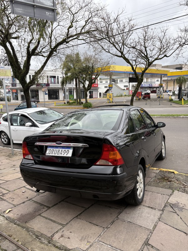FOCUS 2.0 GHIA SEDAN 16V FLEX 4P AUTOMÁTICO - 2005 - FARROUPILHA