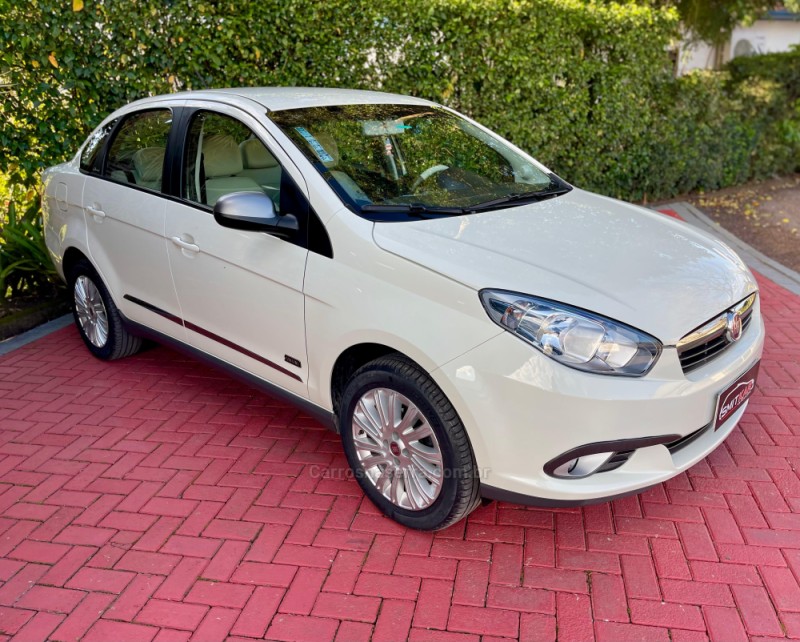 GRAND SIENA 1.6 MPI ESSENCE SUBLIME 16V FLEX 4P AUTOMATIZADO - 2016 - ROLANTE