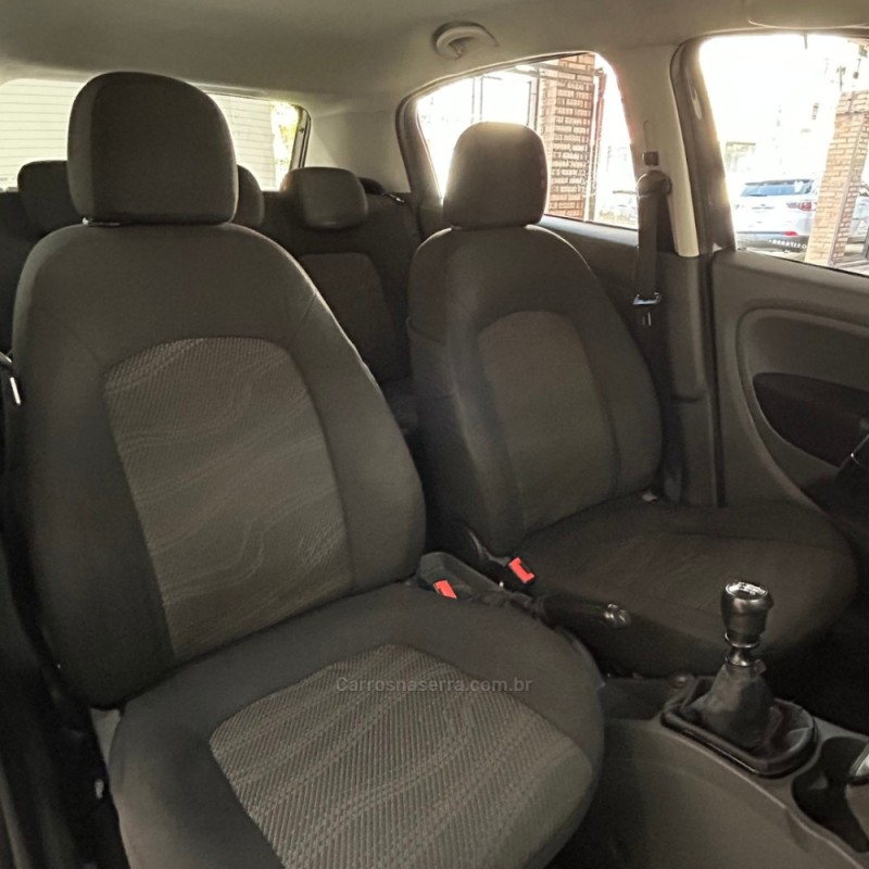 PUNTO 1.4 ATTRACTIVE ITALIA 8V FLEX 4P MANUAL - 2012 - VACARIA
