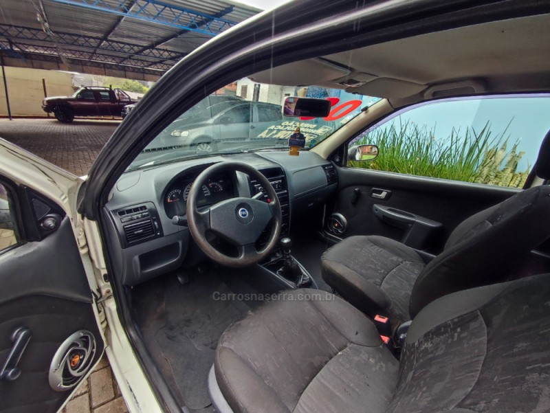 STRADA 1.4 MPI TREKKING CS 8V FLEX 2P MANUAL - 2008 - CANELA