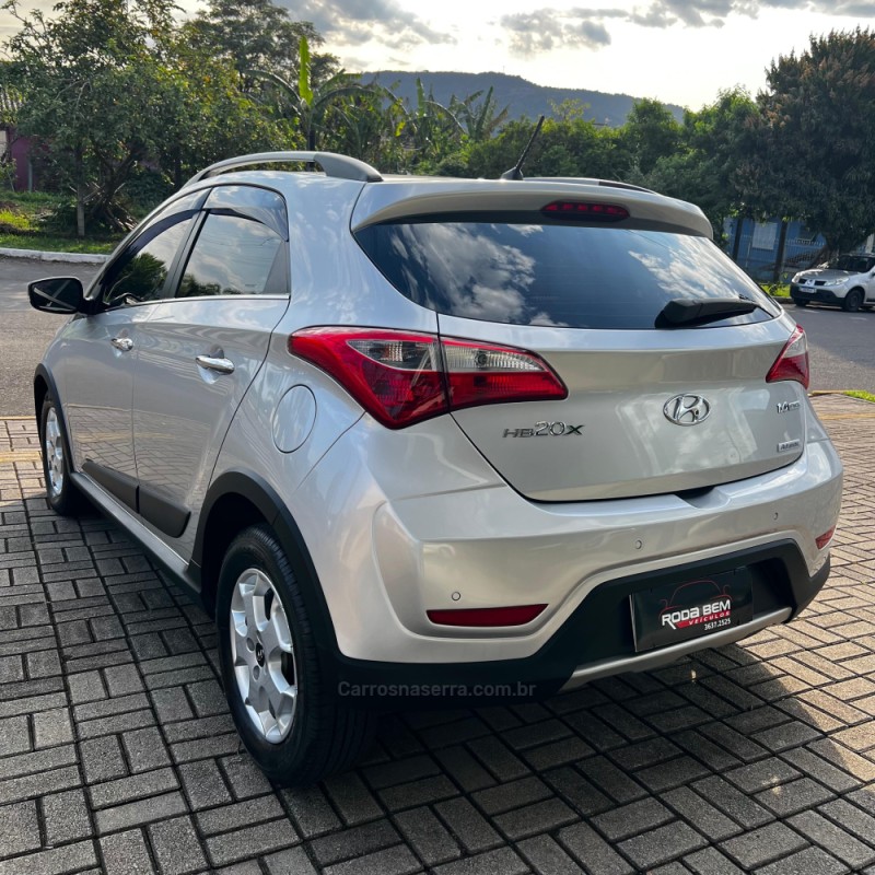HB20X 1.6 16V PREMIUM FLEX 4P AUTOMÁTICO - 2015 - FELIZ