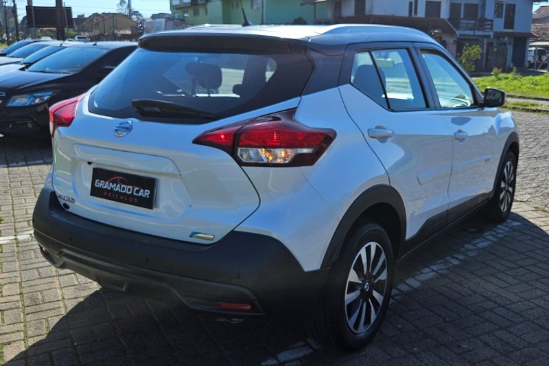 KICKS 1.6 16V FLEX S XTRONIC 4P AUTOMÁTICO - 2018 - CANELA